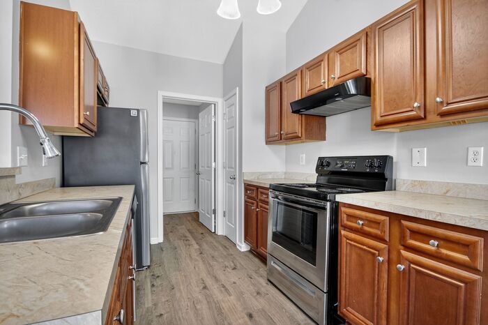 Building Photo - 317 Bryant Park Ct