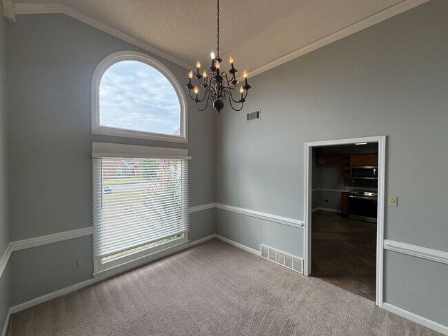 Building Photo - 8594 Sun Vista Dr N