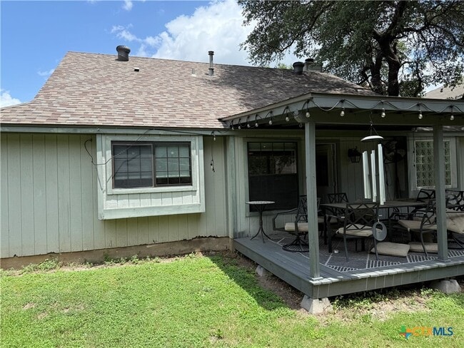 Building Photo - 702 Spring Hollow Dr