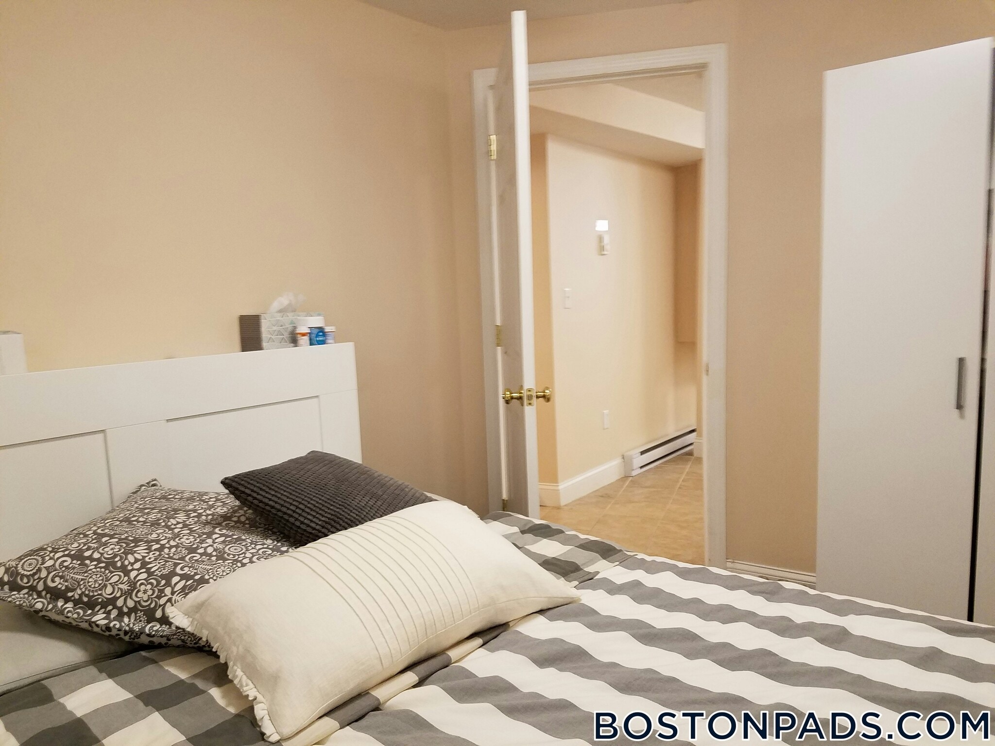 Building Photo - 895 Huntington Ave