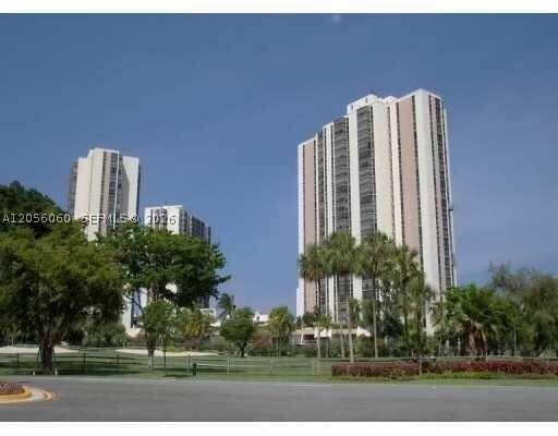 Building Photo - 20335 W Country Club Dr