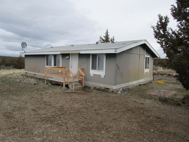 Primary Photo - Manufactured Home Out in the Country - Ava...