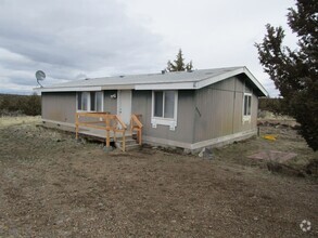 Building Photo - Manufactured Home Out in the Country - Ava...