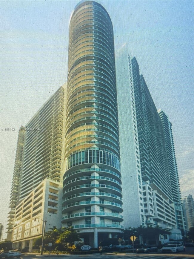 Building Photo - 1800 N Bayshore Dr