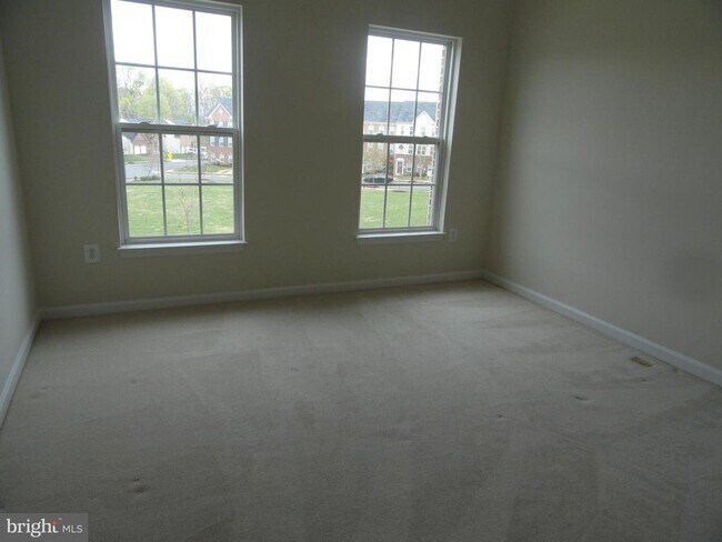Building Photo - 2711 Lucas Run Way