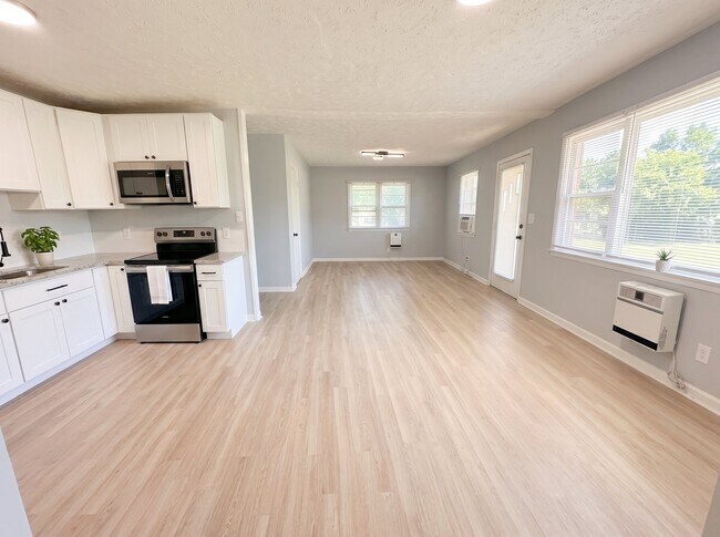 Building Photo - 512 Boundary Ln
