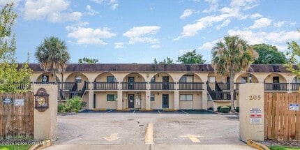 Building Photo - 205 Palmetto Ave