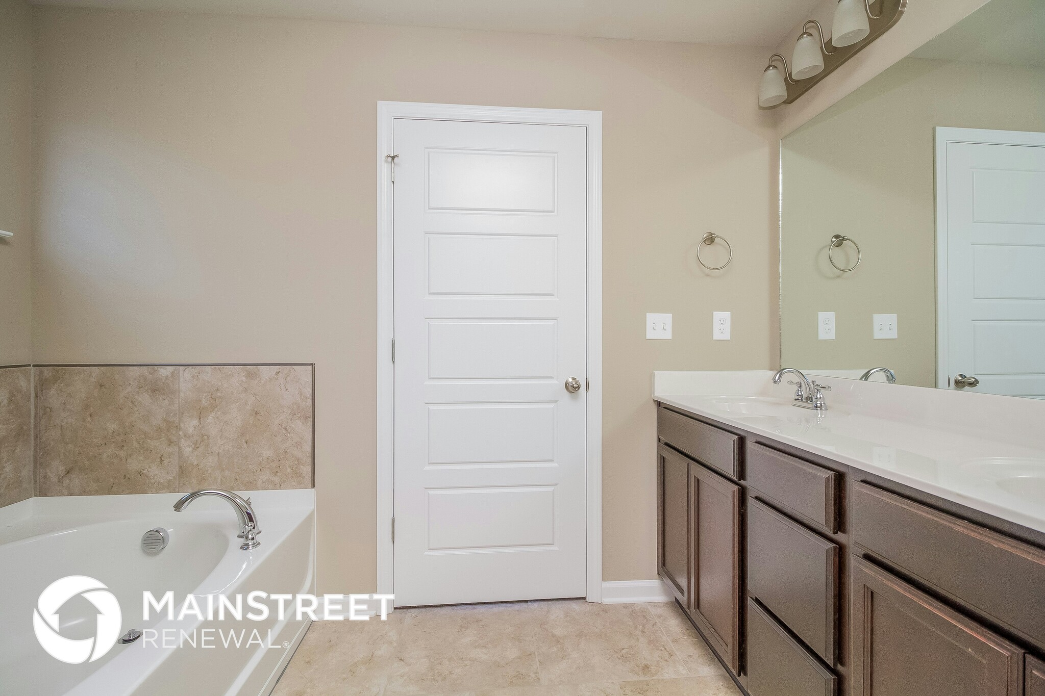 Building Photo - 724 Hollandale Rd