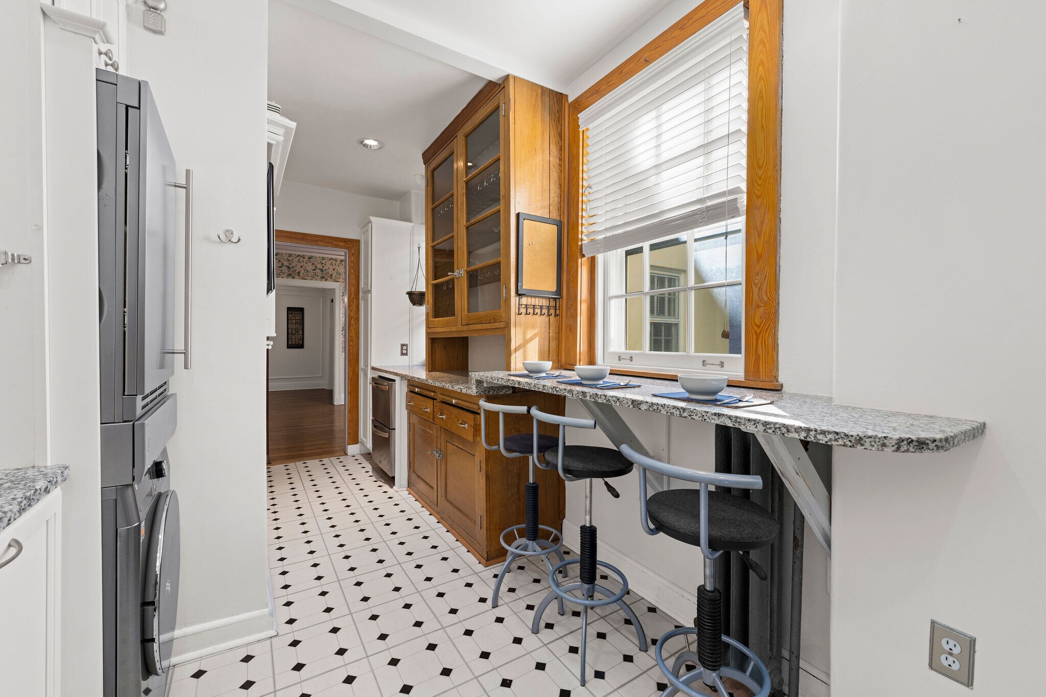 Building Photo - 3401 Greenway