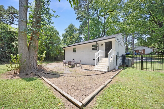 Building Photo - 2606 Druid Hls Wy
