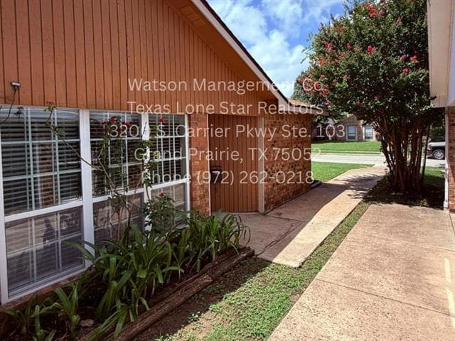 Building Photo - 3015 Oak Ridge Pl