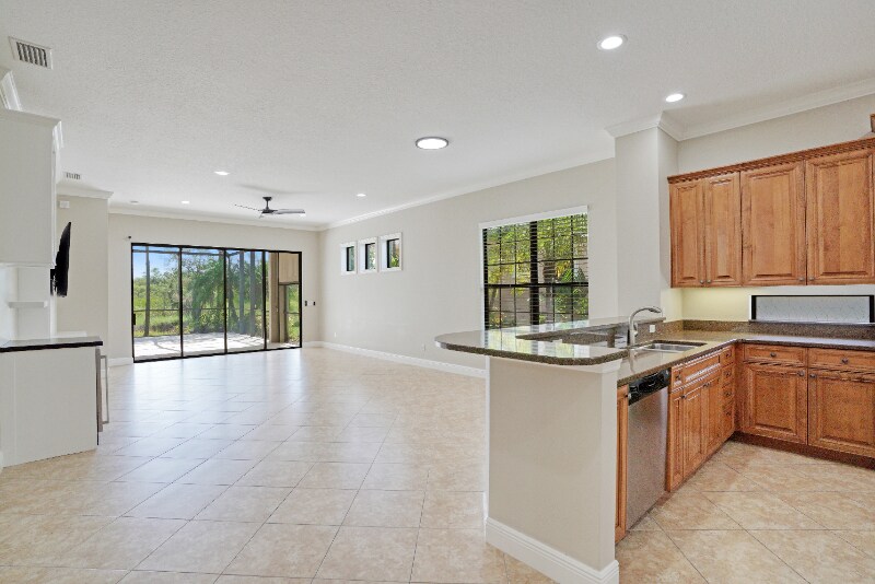 Building Photo - 7423 Wexford Ct