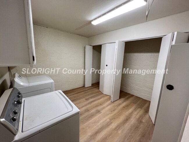 Building Photo - AVAILABLE MAY - Large 4 Bedroom / 3 Bathroom Home in Santa Margarita