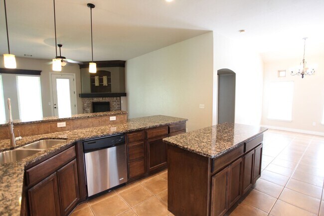 Building Photo - Home in Gated Community also In Deer Creek Schools