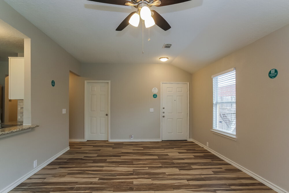 Building Photo - 18207 Trinity Knoll Way