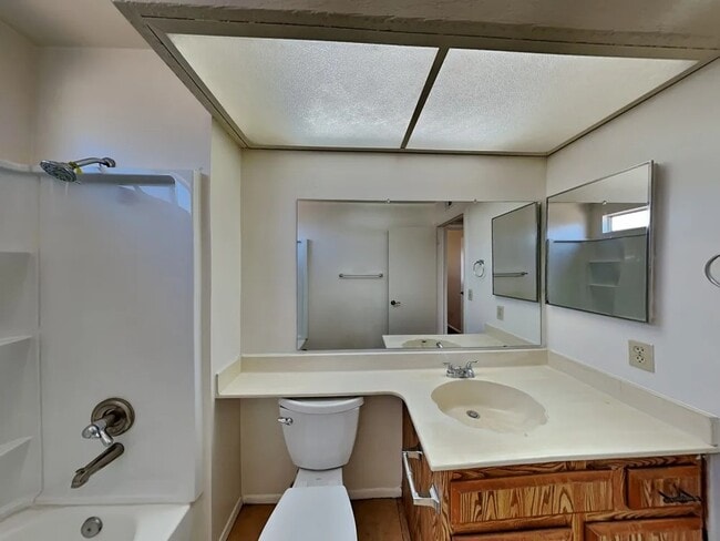 Building Photo - 4143 W Michelle Dr