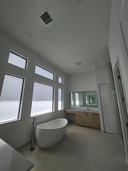 Building Photo - 9421 Tulip Leaf Ct