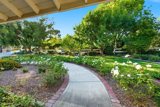 Building Photo - 30605 De Portola Rd