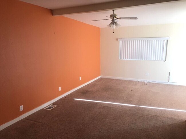 Building Photo - Sun Lakes long term Rental
