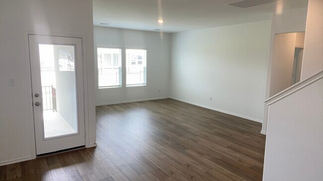 Building Photo - 4128 Home Place Rd