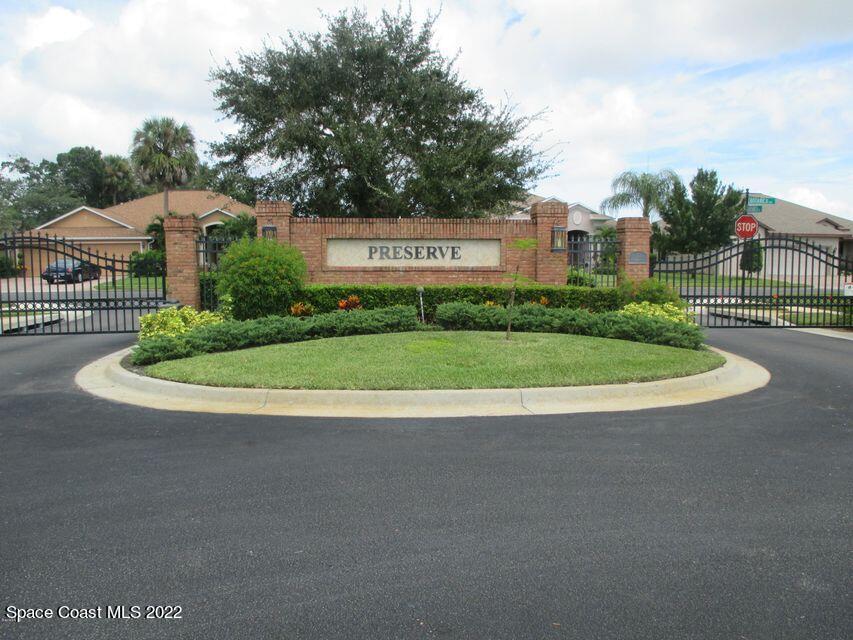 Gated Community - 2074 Botanica Cir