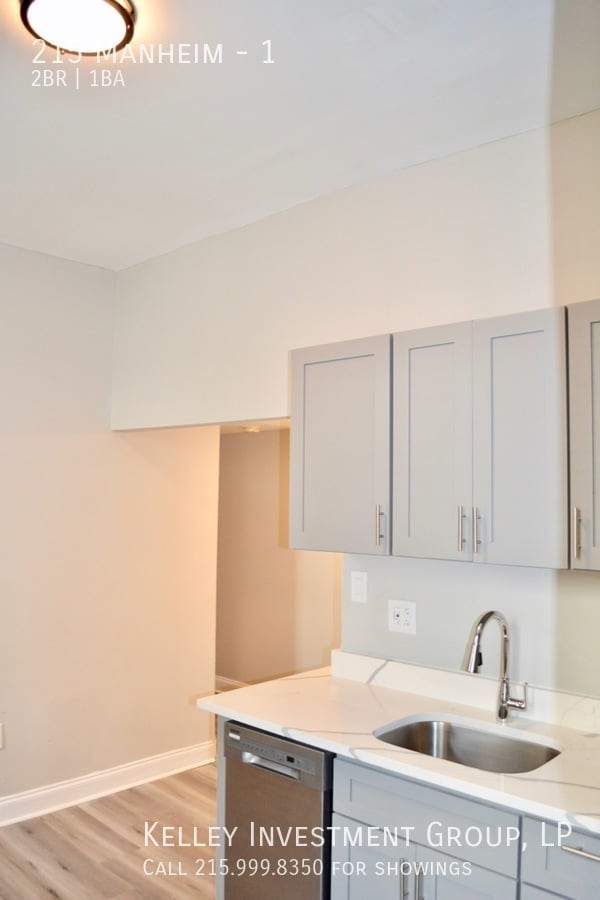 Building Photo - 215 Manheim-1