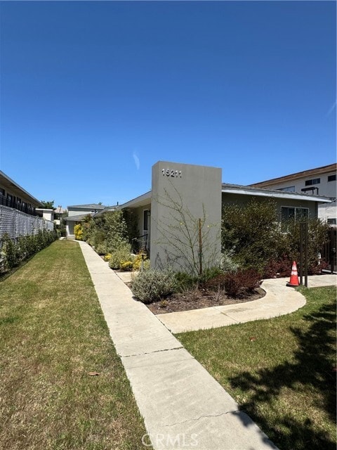 Building Photo - 15211 S Raymond Ave