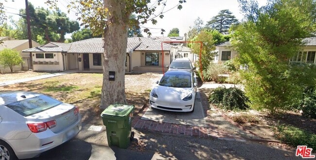 Building Photo - 5151 Teesdale Ave