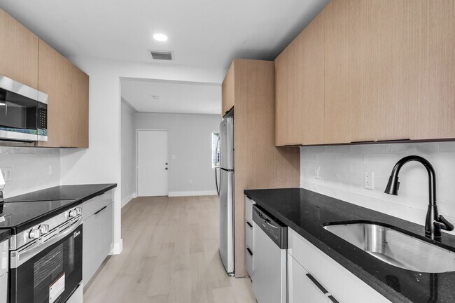 Building Photo - 351 NE 82nd St
