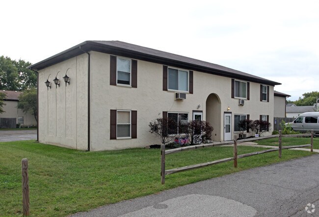 Primary Photo - Red Rock Apartments