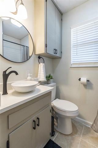 Building Photo - 3333 S 27th St