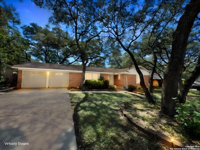 Primary Photo - 11022 Dreamland Dr