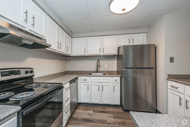 Interior Photo - Place Seville Apartments