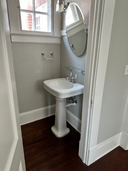 Building Photo - 2259 Post St