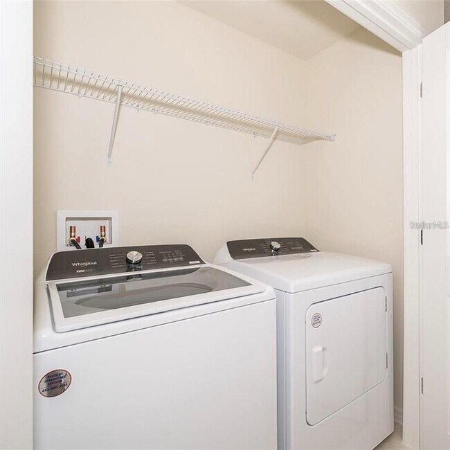 Building Photo - 2763 Fetching Trl