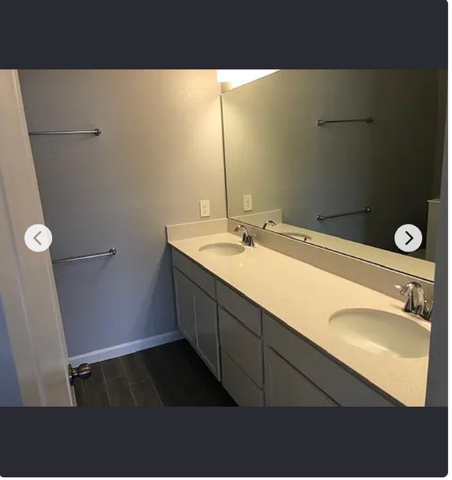 Building Photo - 327 Cape Honeysuckle Pl