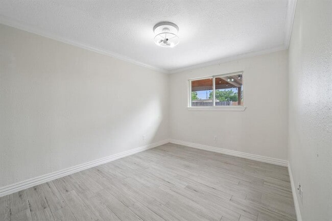 Building Photo - 13834 Fleur De Lis Blvd
