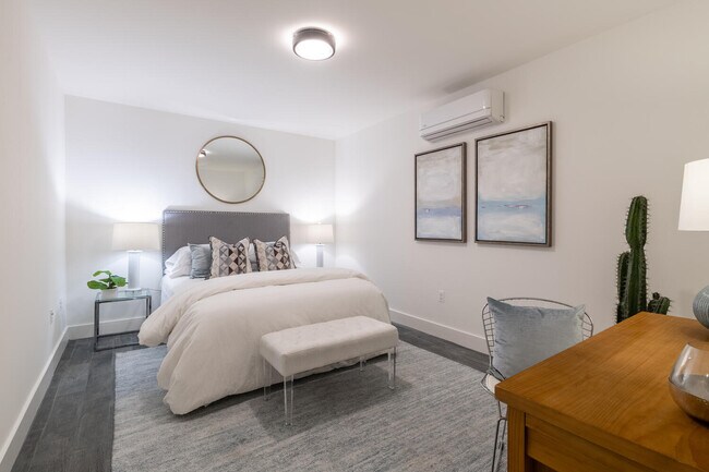 Bedroom - staged - 112 4th St NE