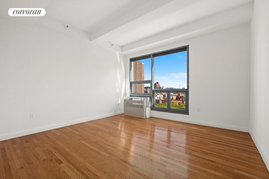 Building Photo - 181 E 119th St