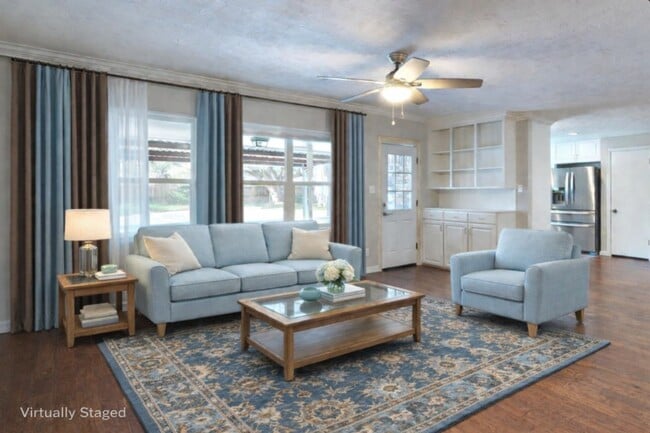 Building Photo - 2819 Fortuna Dr