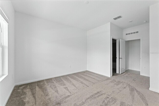 Building Photo - 2035 Rider Rain Ln