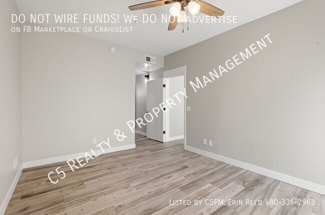 Building Photo - 1111 W University Dr