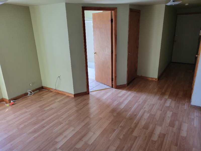 Building Photo - 552 N 17th St