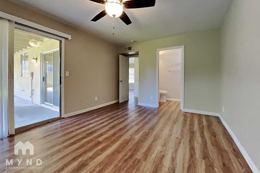 Building Photo - 818 E Piute Ave