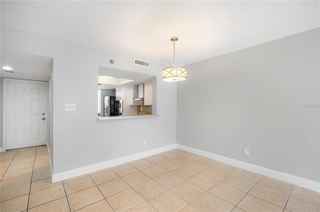 Building Photo - 201 W Laurel St