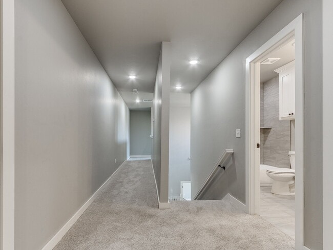 Building Photo - 3212 Hayven Cir