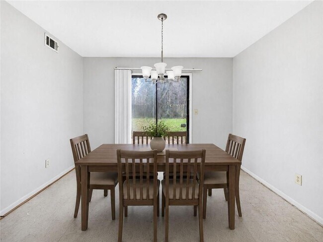 Building Photo - 1055 Autumn Crest Ct