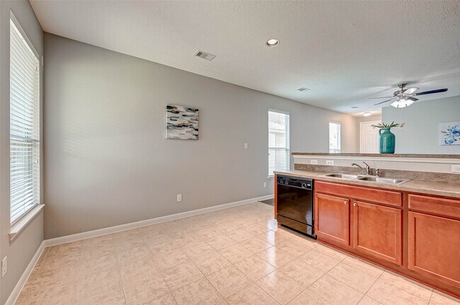 Building Photo - 26123 Parkman Grove Dr