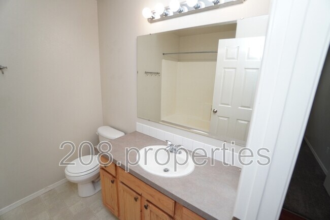 Building Photo - 12303 W Abram Dr