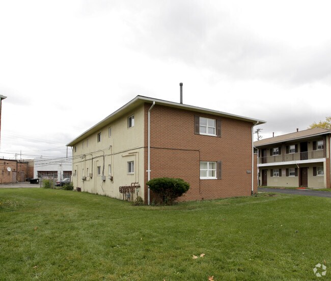 Building Photo - 1410 Selkirk Rd